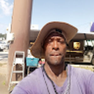 Meet your Posher, Derrick